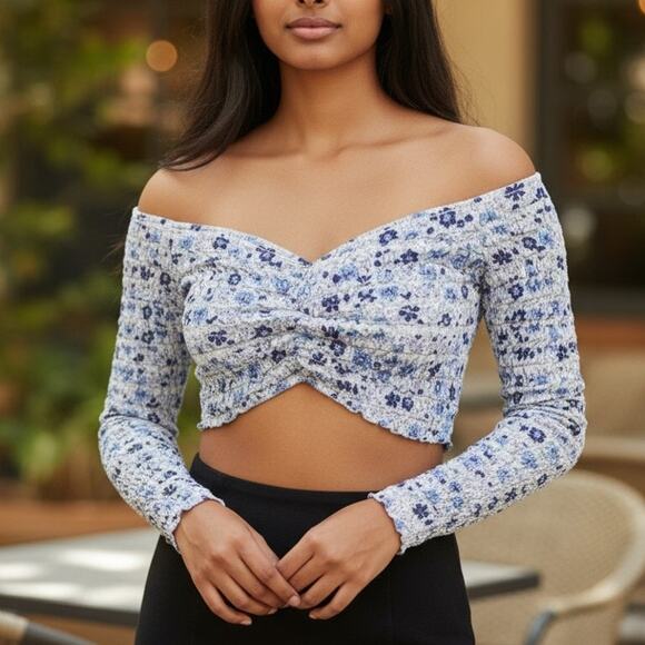 NWT ZARA Ruched Off The Shoulder Wrinkle Crop Top Sz Medium Floral Print - Picture 2 of 6